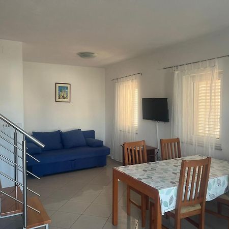 Apartments Iva ปอฟเลียนา ภายนอก รูปภาพ
