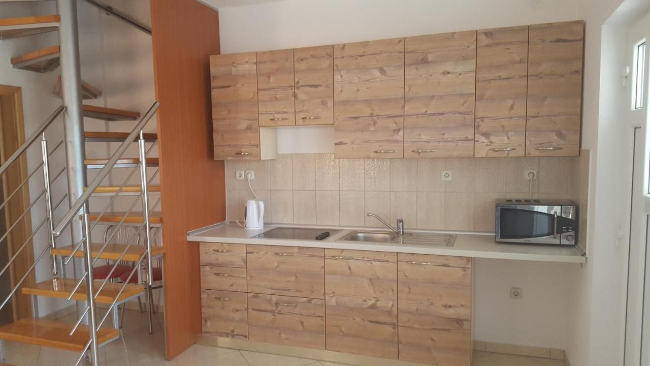 Apartments Iva ปอฟเลียนา ภายนอก รูปภาพ